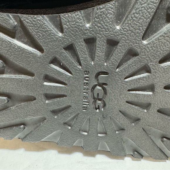 UGG Bailey Bow II Sheepskin Black Suede Winter Boots Women’s Size 10 - Picture 12 of 16